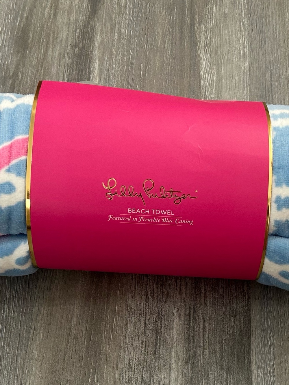 NWT Lilly Pulitzer Beach towel, 40 X 72, Frenchie Blue X Resort white Caning - Picture 3 of 11